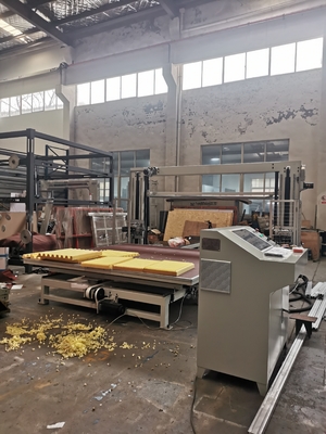 CNC افقی نوسان تیغه تراش ماشین برش فوم برای اسفنج و انعطاف پذیر PU با کمربند میز چرخش