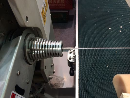 8.5kw CNC Foam Vertical Oscillating Blade Cutter 10m / min Speed